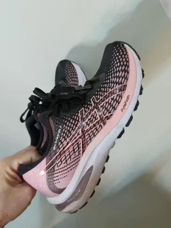 Used Asics Gel-Stratus 2 Knit Running Shoes