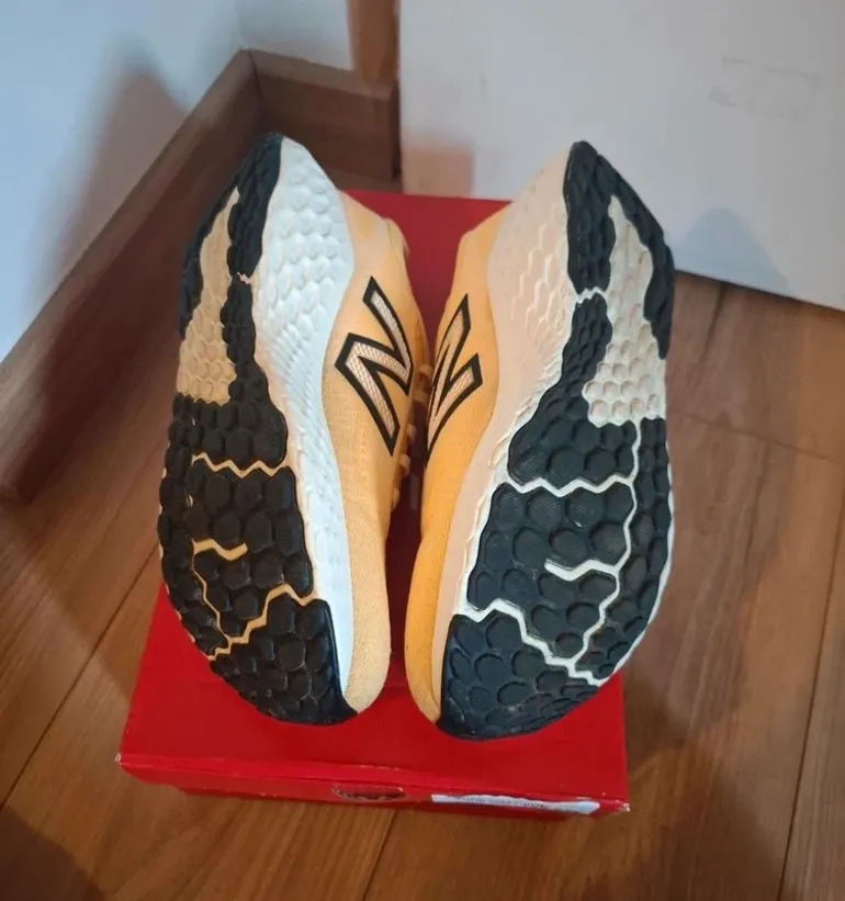 Used New Balance Fresh Foam Evoz bike — image 6 of 9