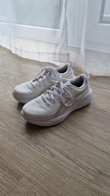 Używany Ideal Gel Cumulus 27 Running Shoes