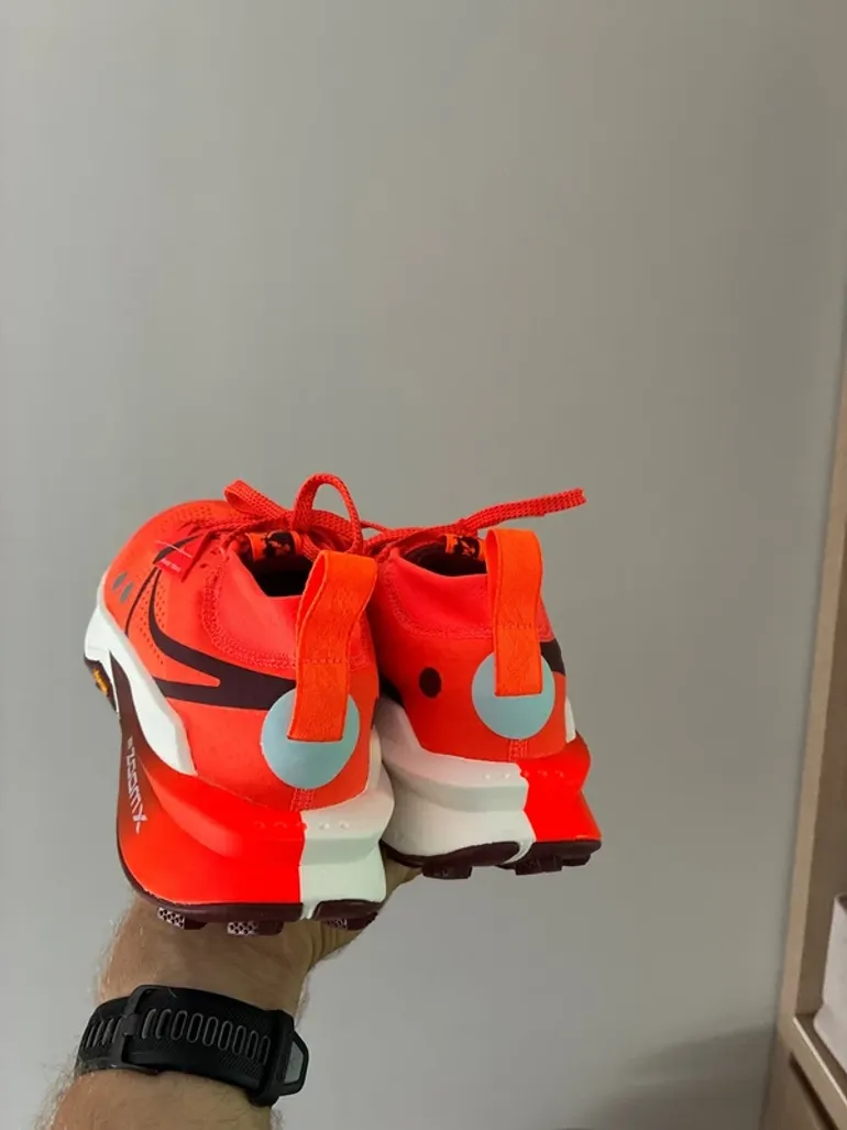 Nike ZoomX Zegama Trail 2 bike d'occasion — image 2 sur 10