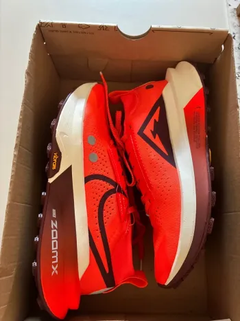 Nike ZoomX Zegama Trail 2 bike d'occasion — image 9 sur 10