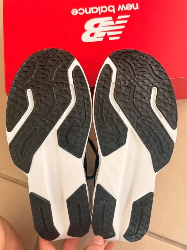 New Balance Propel bike usato — immagine 4 di 5