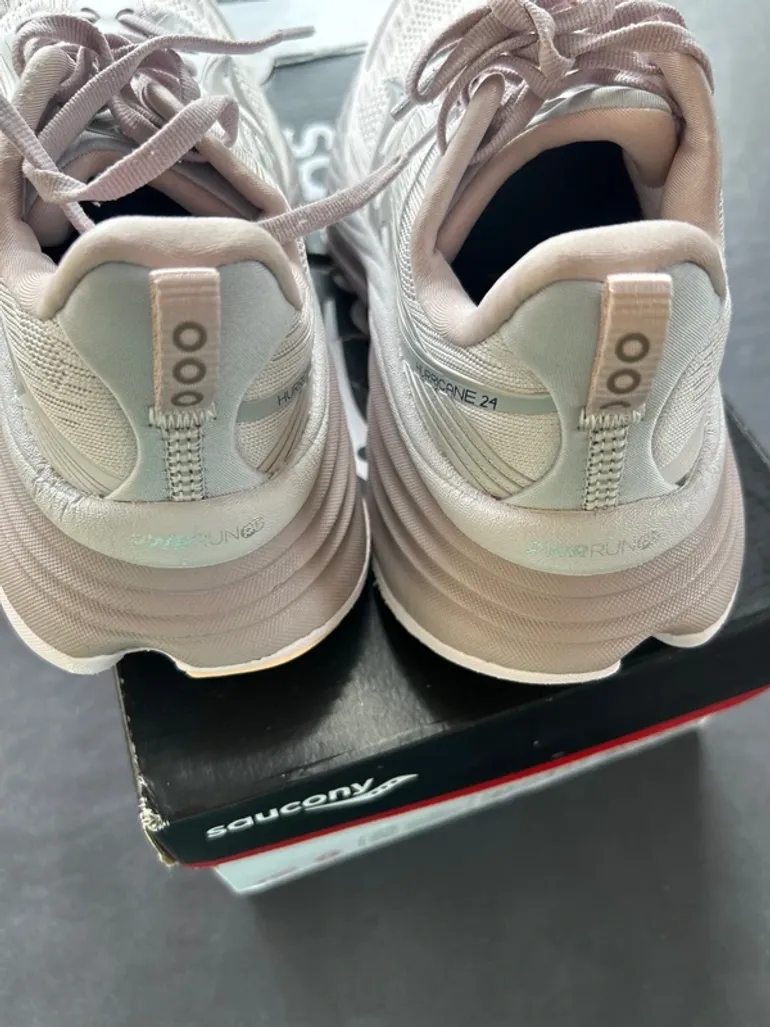 Used Saucony Hurricane 24 bike — image 4 of 7