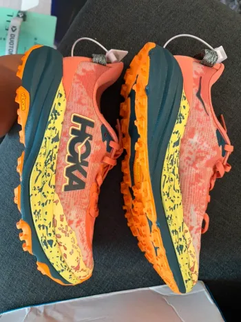 Hoka Speedgoat 6 Running Shoes d'occasion