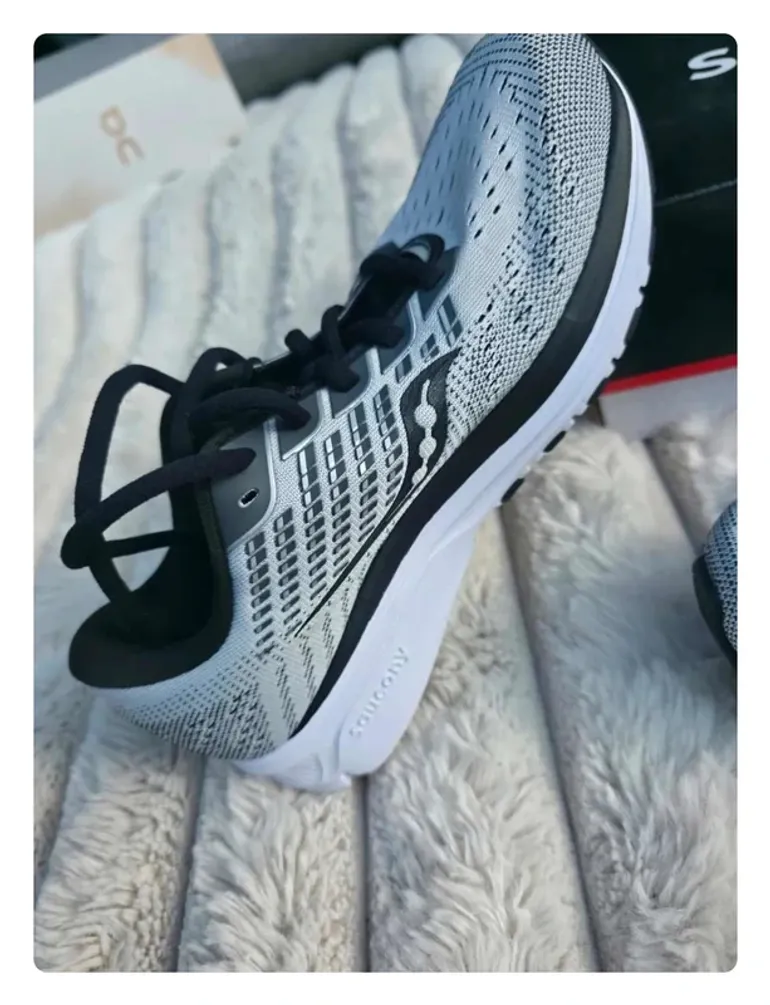 Used Saucony Ride 14 bike — image 6 of 13