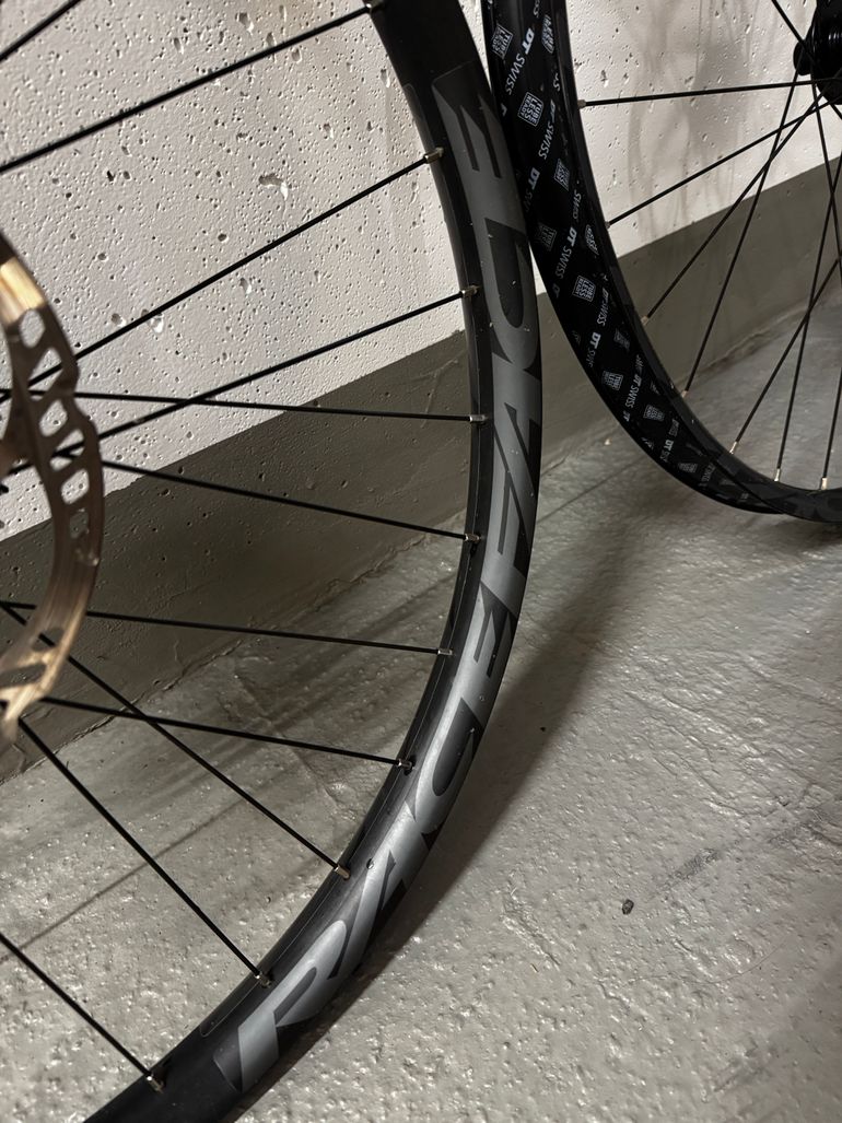 Brugt Hope Pro 4 / RaceFace AR40 bike — billede 3 af 11