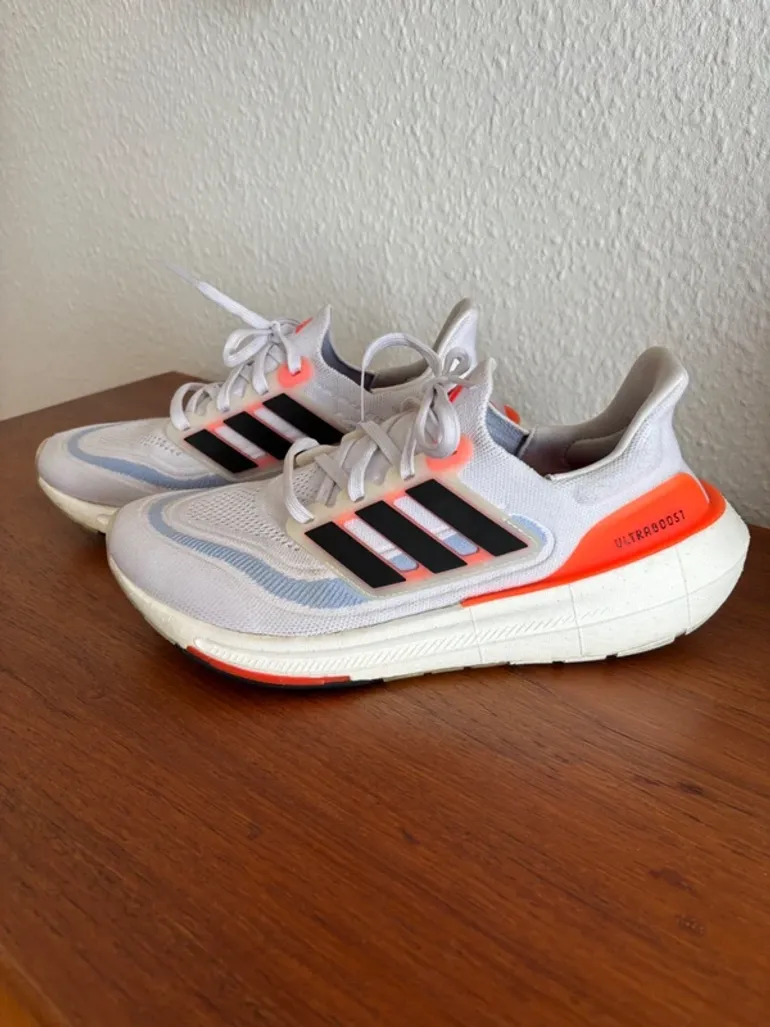Käytetty Adidas Ultra Boost bike — kuva 2 / 5
