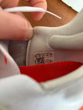Käytetty Adidas Ultra Boost bike — kuva 5 / 5