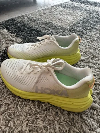 Hoka Scarpe Running Shoes d'occasion