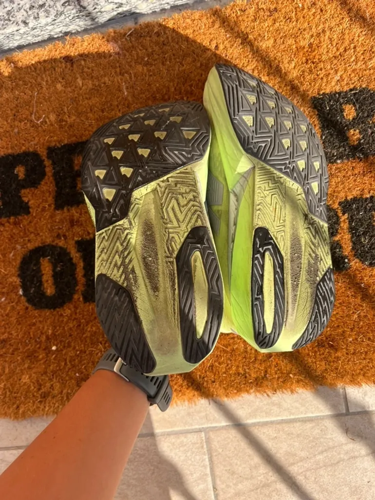 Used New Balance Rebel V5 bike — image 4 of 7