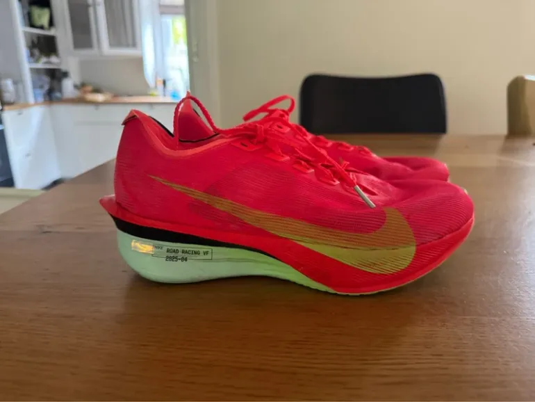 Used Lange ZoomX Vaporfly bike — image 2 of 6