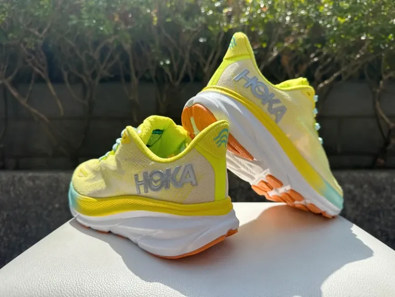 Used Hoka Clifton 9 bike — image 2 of 6