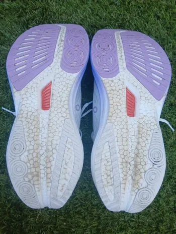 Saucony Endorphin Speed 5 bike usato — immagine 3 di 9