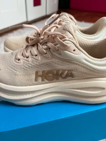 Used Hoka Bondi 9 bike — image 2 of 4