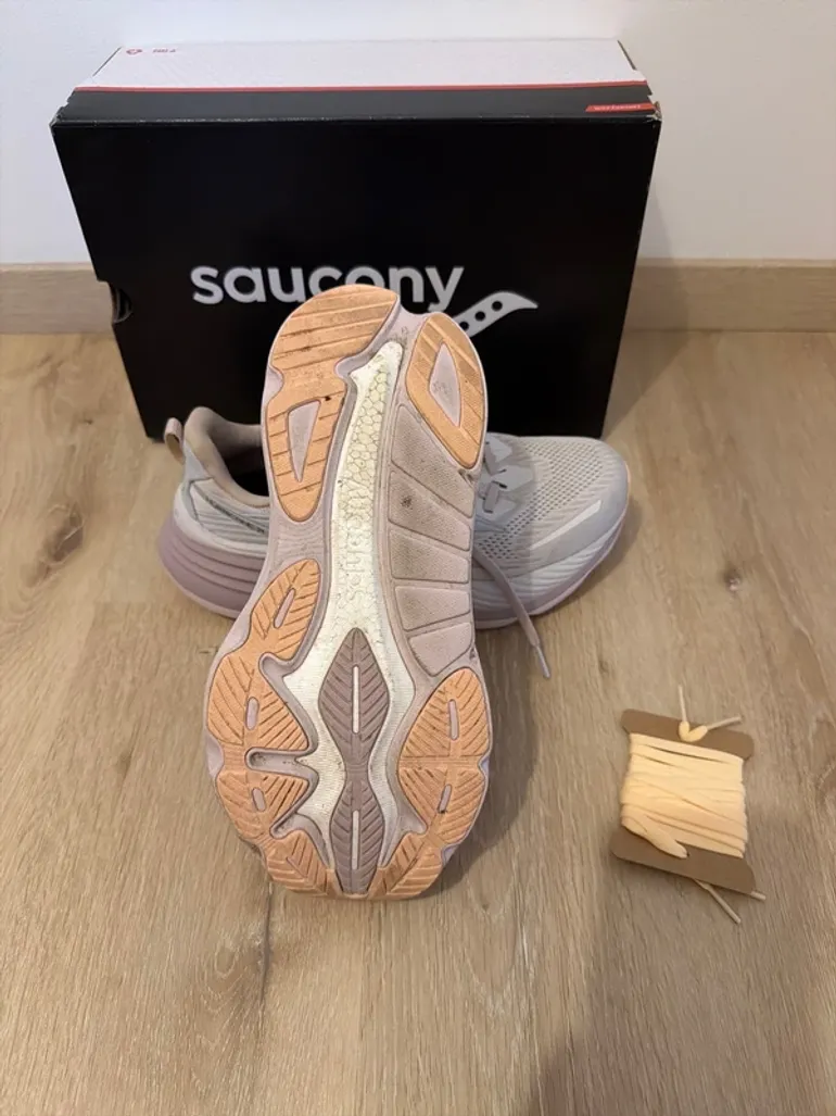 Used Saucony Hurricane 24 bike — image 5 of 5