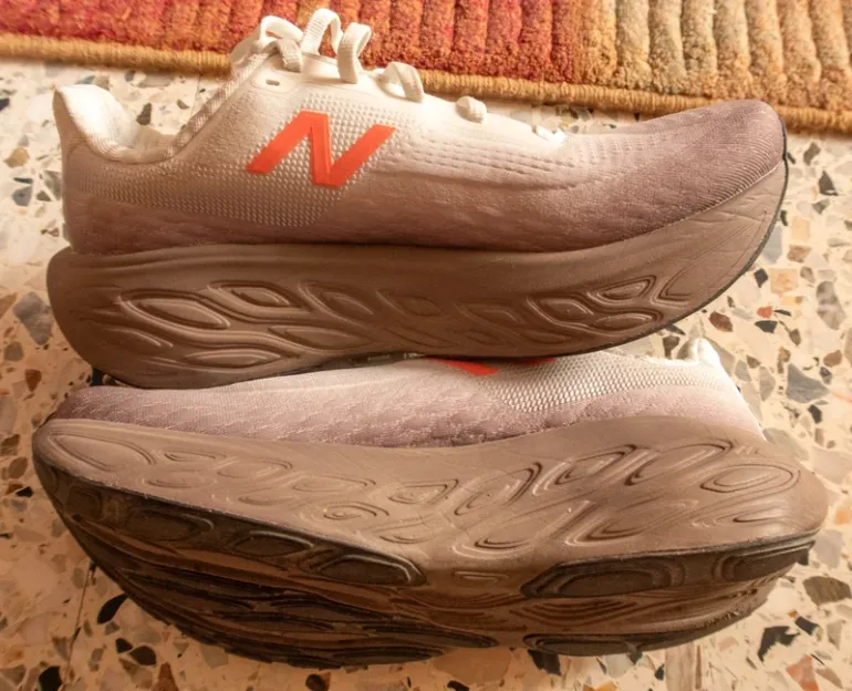 Used New Balance 1080 V14 bike — image 4 of 8