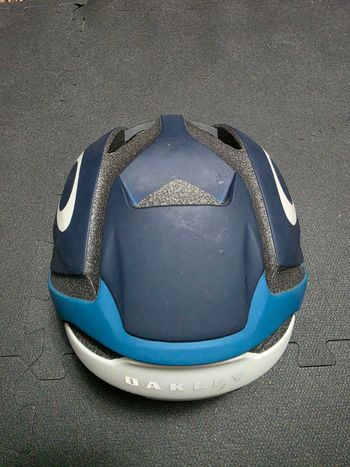 Tweedehands Oakley Aro 2021 Cycling Accessories