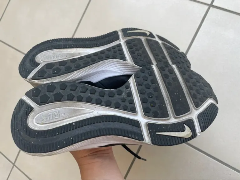Použité Nike Running Shoes bike — obrázek 11 z 11