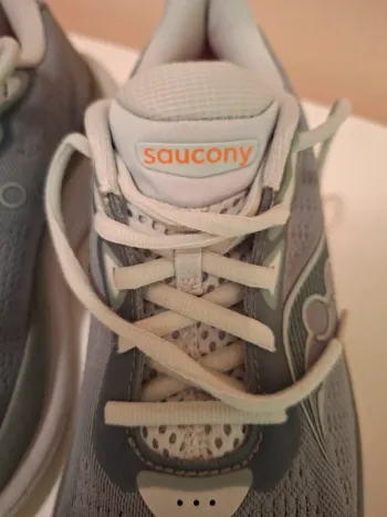 Used Saucony Triumph 23 bike — image 5 of 7