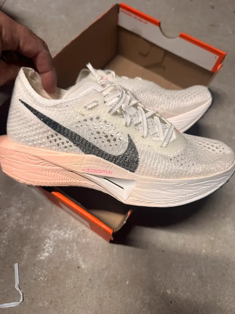 Käytetty Nike ZoomX Vaporfly Next% 3 bike — kuva 2 / 5