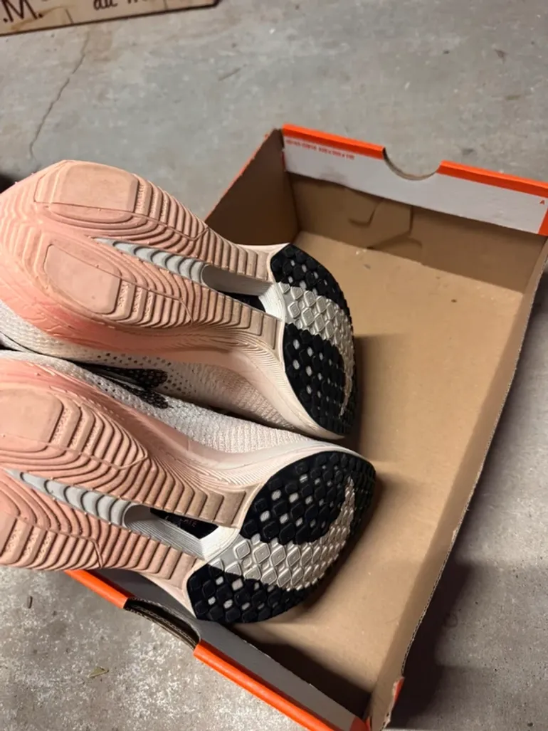 Käytetty Nike ZoomX Vaporfly Next% 3 bike — kuva 4 / 5
