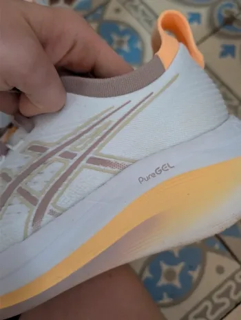 Używany Asics Gel-Nimbus 27 bike — zdjęcie 4 z 4