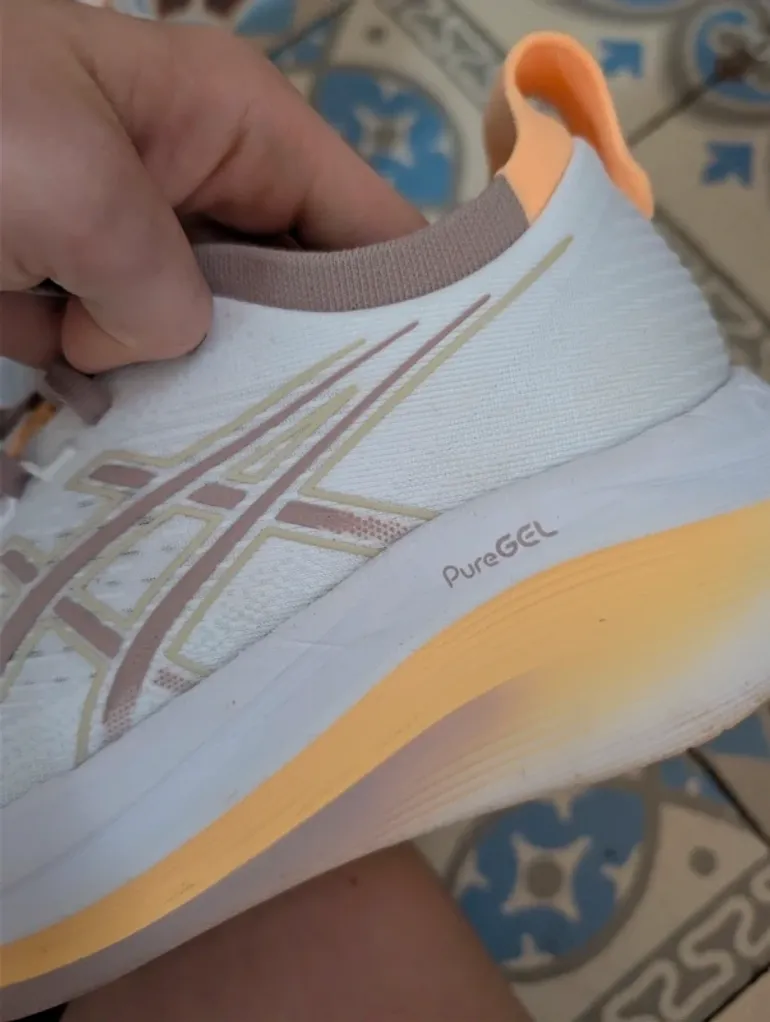 Używany Asics Gel-Nimbus 27 bike — zdjęcie 4 z 4