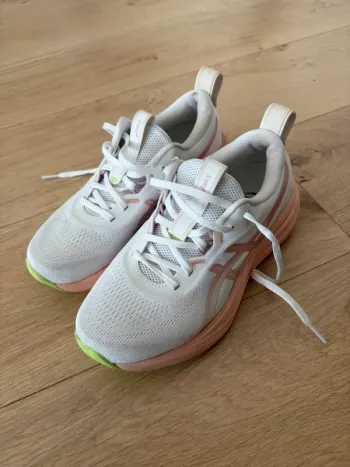 Asics Gel Pulse Running Shoes d'occasion
