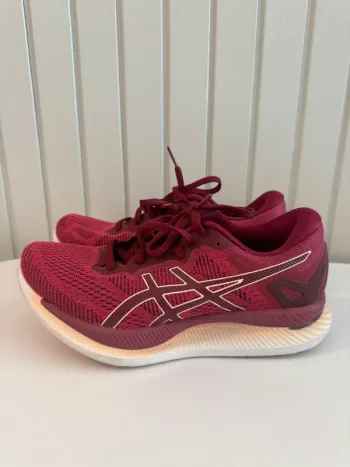 Asics GlideRide Running Shoes d'occasion