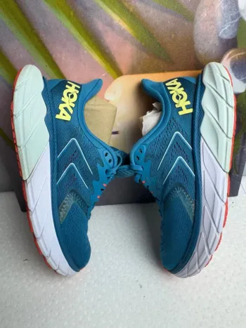 Hoka Arahi 5 Running Shoes d'occasion