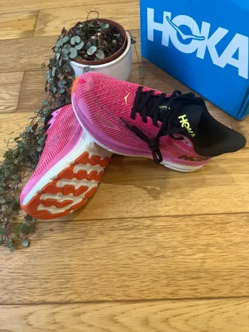Used Hoka Clifton 9 bike — image 2 of 4