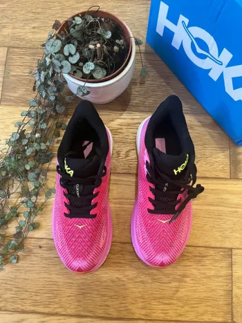 Hoka Clifton 9 Running Shoes d'occasion