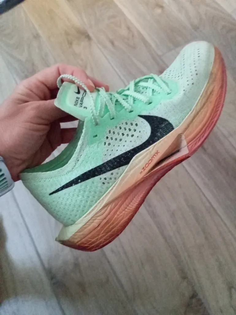 Nike Vaporfly 3 bike usato — immagine 6 di 6