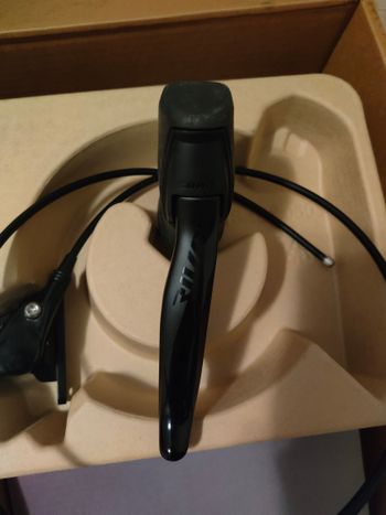 Used Sram Rival HDR 2025 bike — image 5 of 9