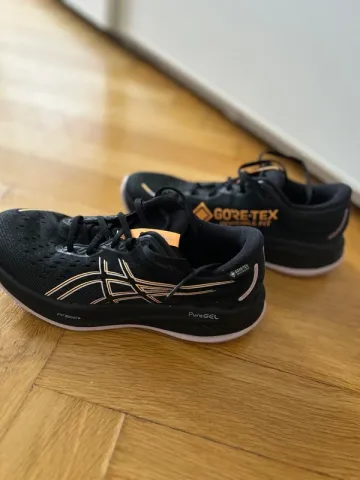 Used Asics Laufschuhe Running Shoes