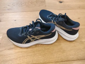 Käytetty Asics gel excite 11W bike — kuva 2 / 5