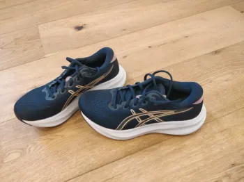 Asics gel excite 11W Running Shoes d'occasion