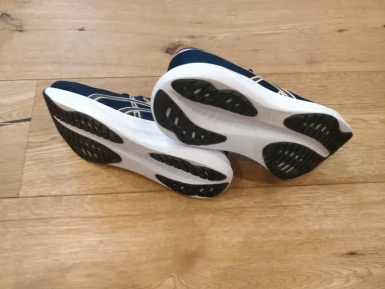Käytetty Asics gel excite 11W bike — kuva 3 / 5