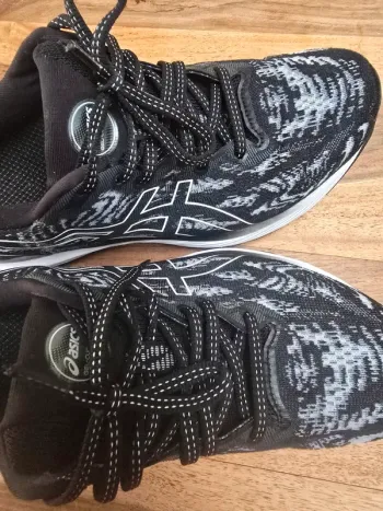 Asics Gel-Cumulus 23 bike de segunda mano — imagen 3 de 5