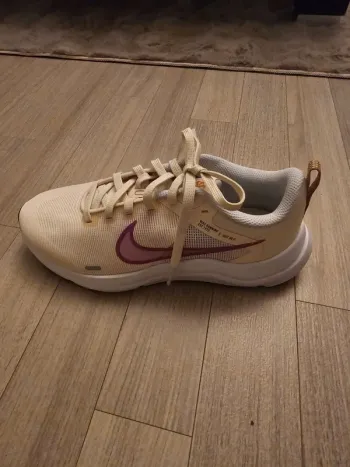 Nike Downshifter 12 bike usato — immagine 4 di 7