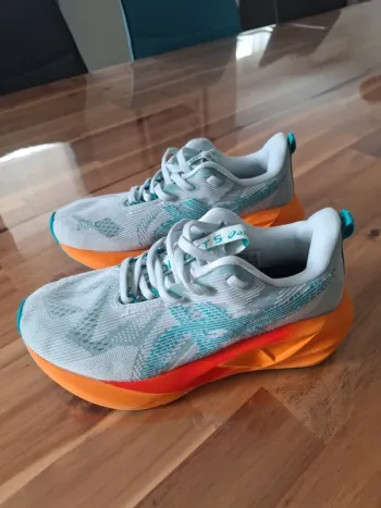 Orange Novablast 5 Running Shoes d'occasion