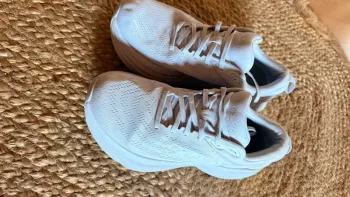 Used Hoka Bondi 8 bike — image 4 of 12