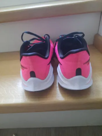 Ideal Nike Laufschuhe bike de segunda mano — imagen 4 de 5
