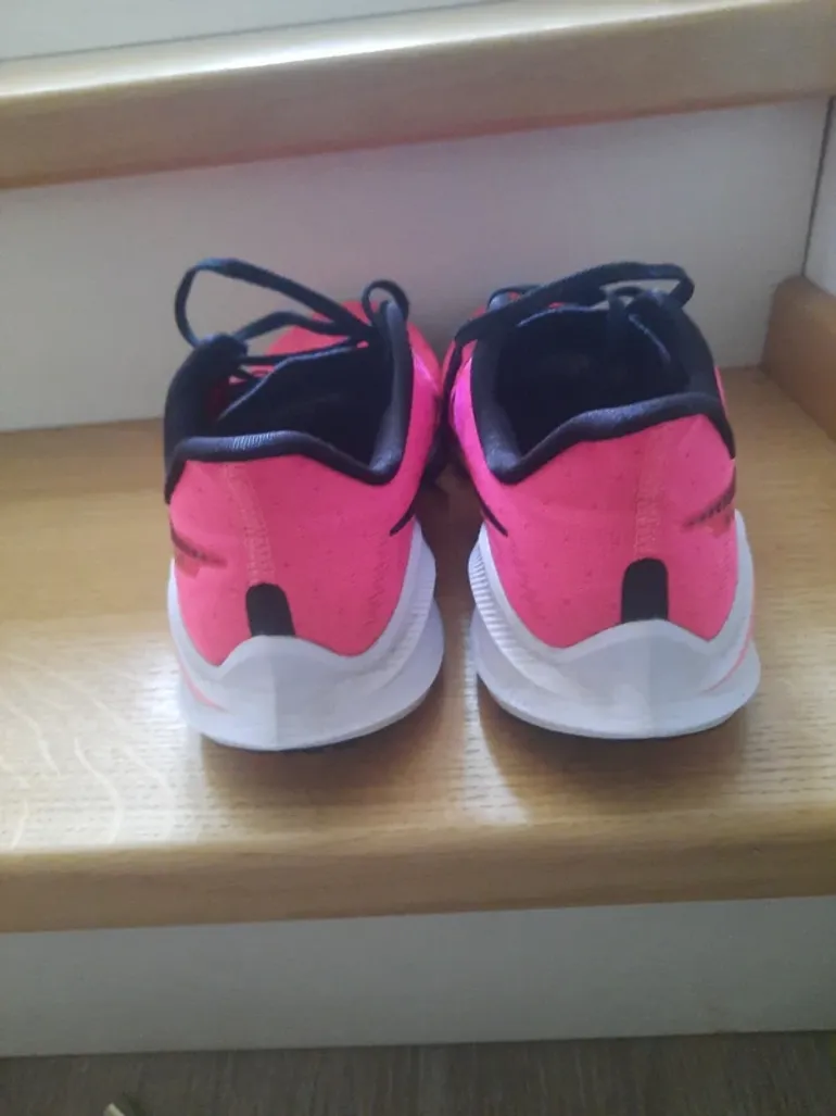 Ideal Nike Laufschuhe bike de segunda mano — imagen 4 de 5