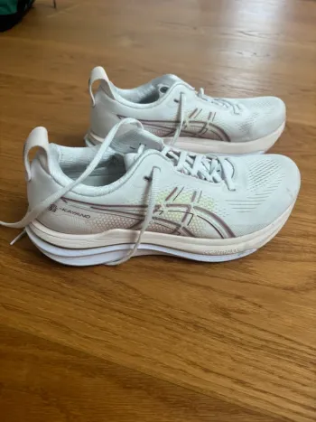 Asics Gel Kayano 33 Running Shoes d'occasion