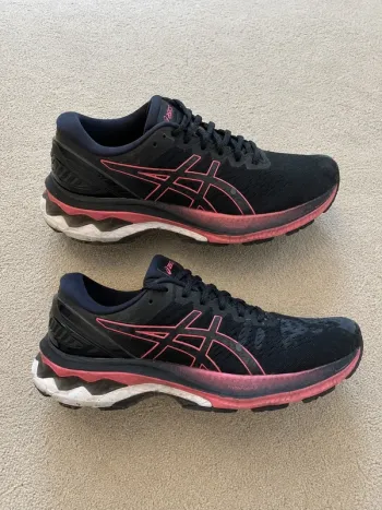 Used Asics Gel-Kayano 27 Running Shoes