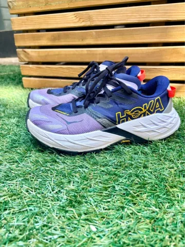 Used Hoka Speedgoat 7 Running Shoes