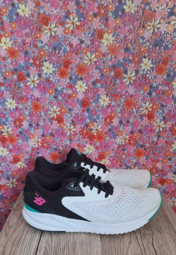 Used New Balance Sneakers Femme Running Shoes