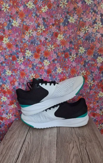 New Balance Sneakers Femme bike d'occasion — image 2 sur 11