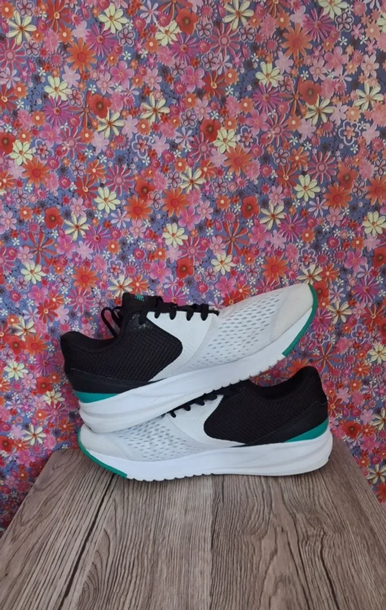 New Balance Sneakers Femme bike d'occasion — image 2 sur 11
